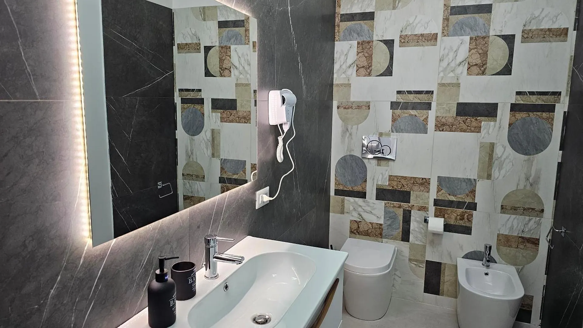 Erminia Suite Naples